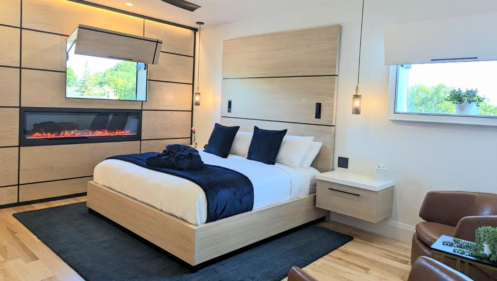 Cribs On Main 5*
